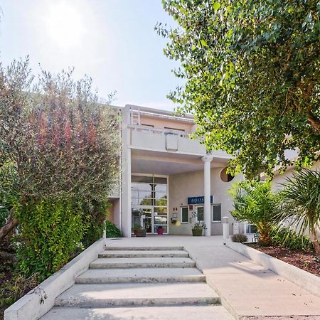 Comfort Aparthotel Six-Fours Six-Fours-les-Plages Zewnętrze zdjęcie
