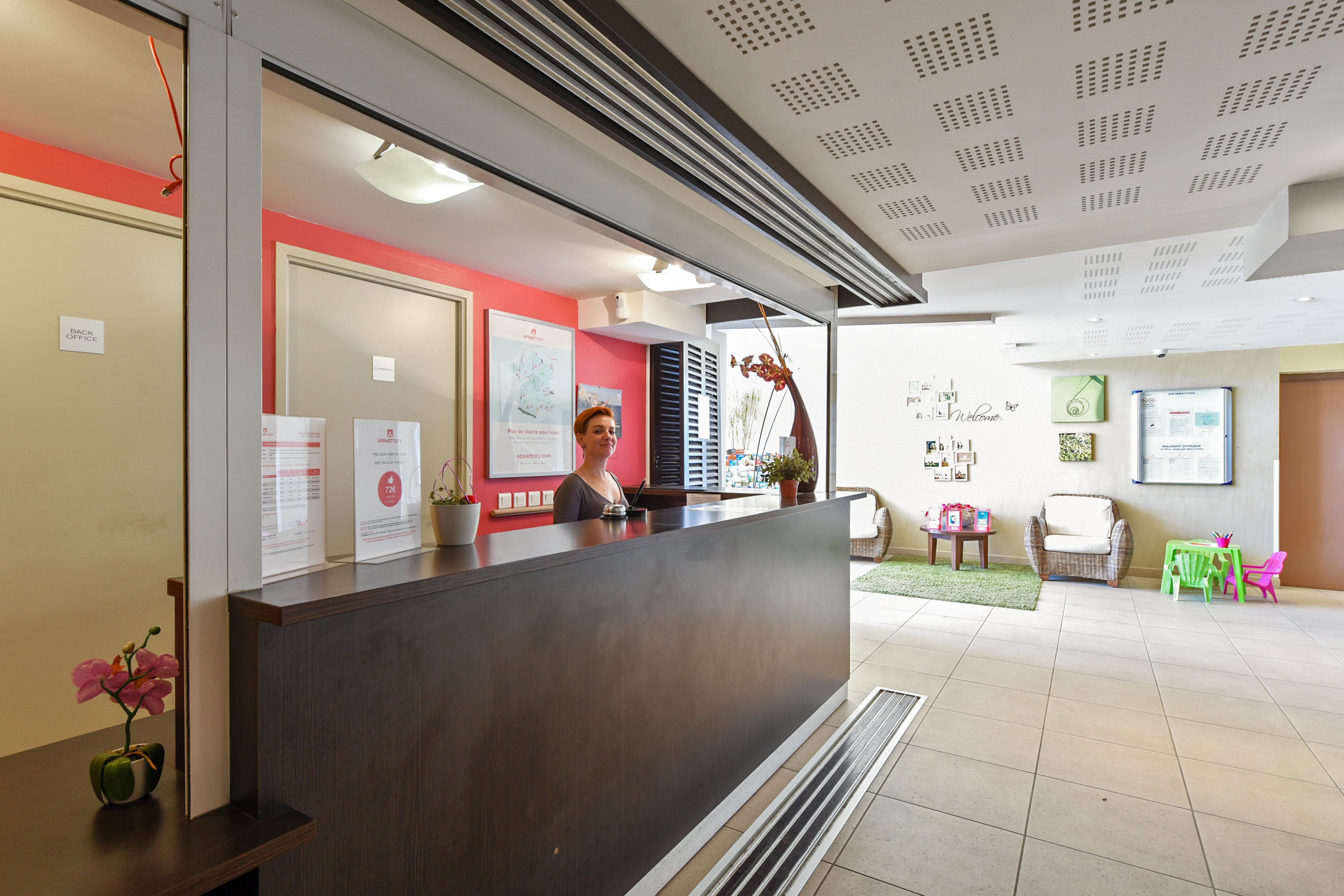 Comfort Aparthotel Six-Fours Six-Fours-les-Plages Zewnętrze zdjęcie